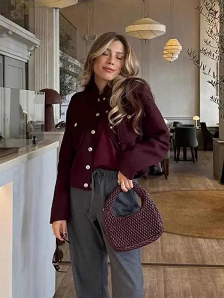 Jaqueta-Feminina-Bolsos-Recortados-Botoes-Frontais-Elize-loline-03