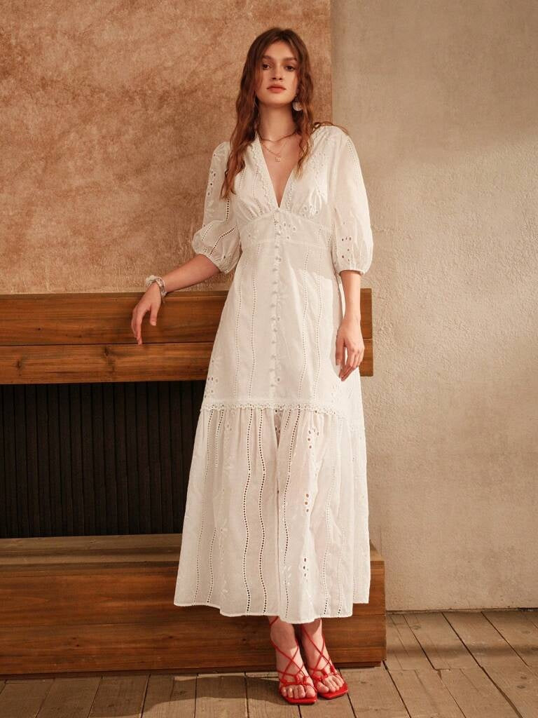Vestido-Branco-Longo-Com-Renda-Decote-em-V-Loline-03