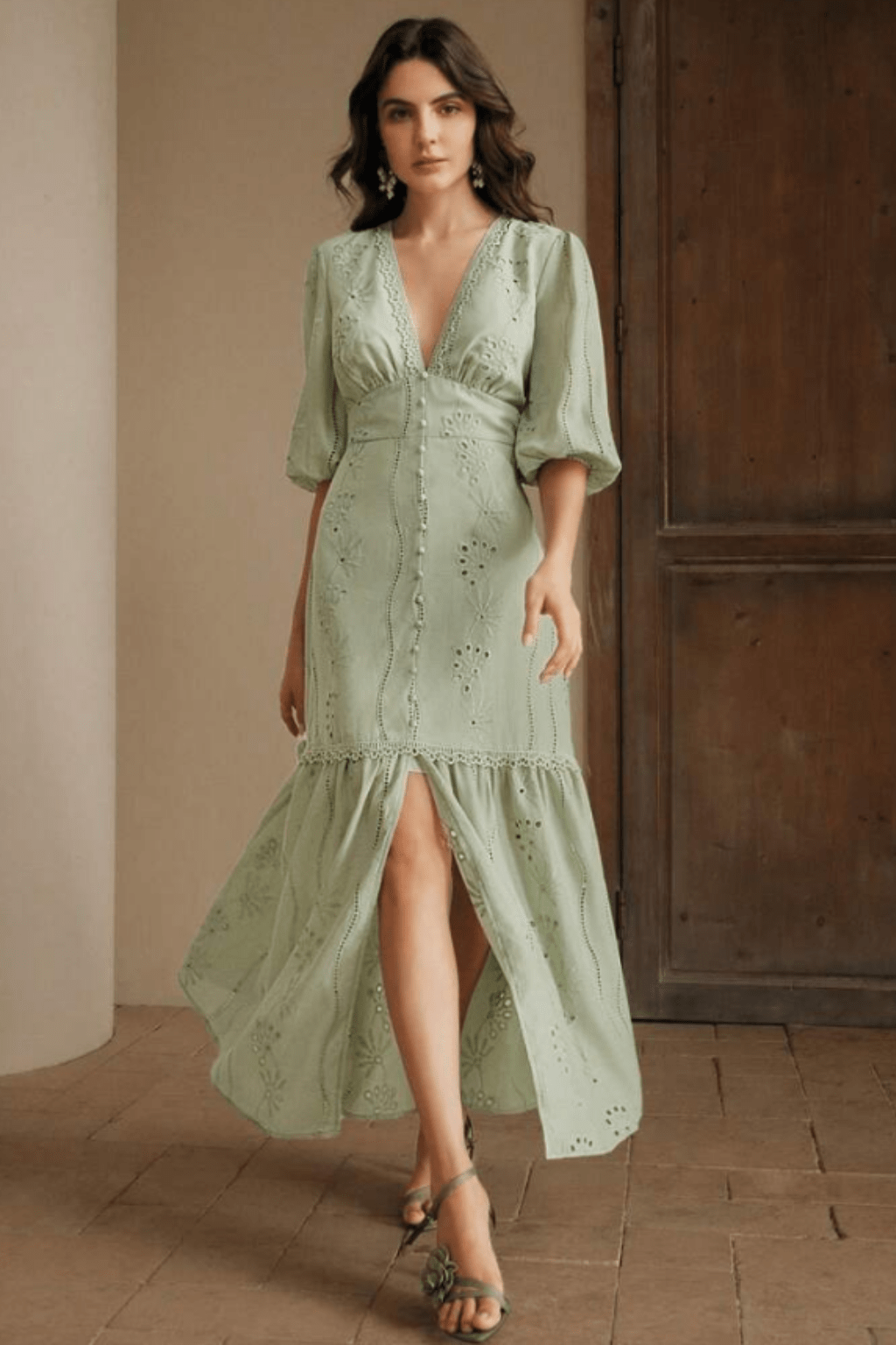 Vestido-Verde-Longo-Com-Renda-Decote-em-V-Loline-0166