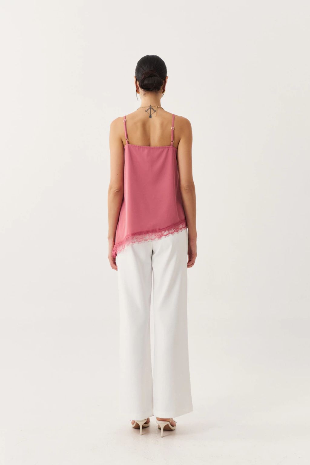 Regata Bellagio em Toque Sedoso com Renda Chantilly