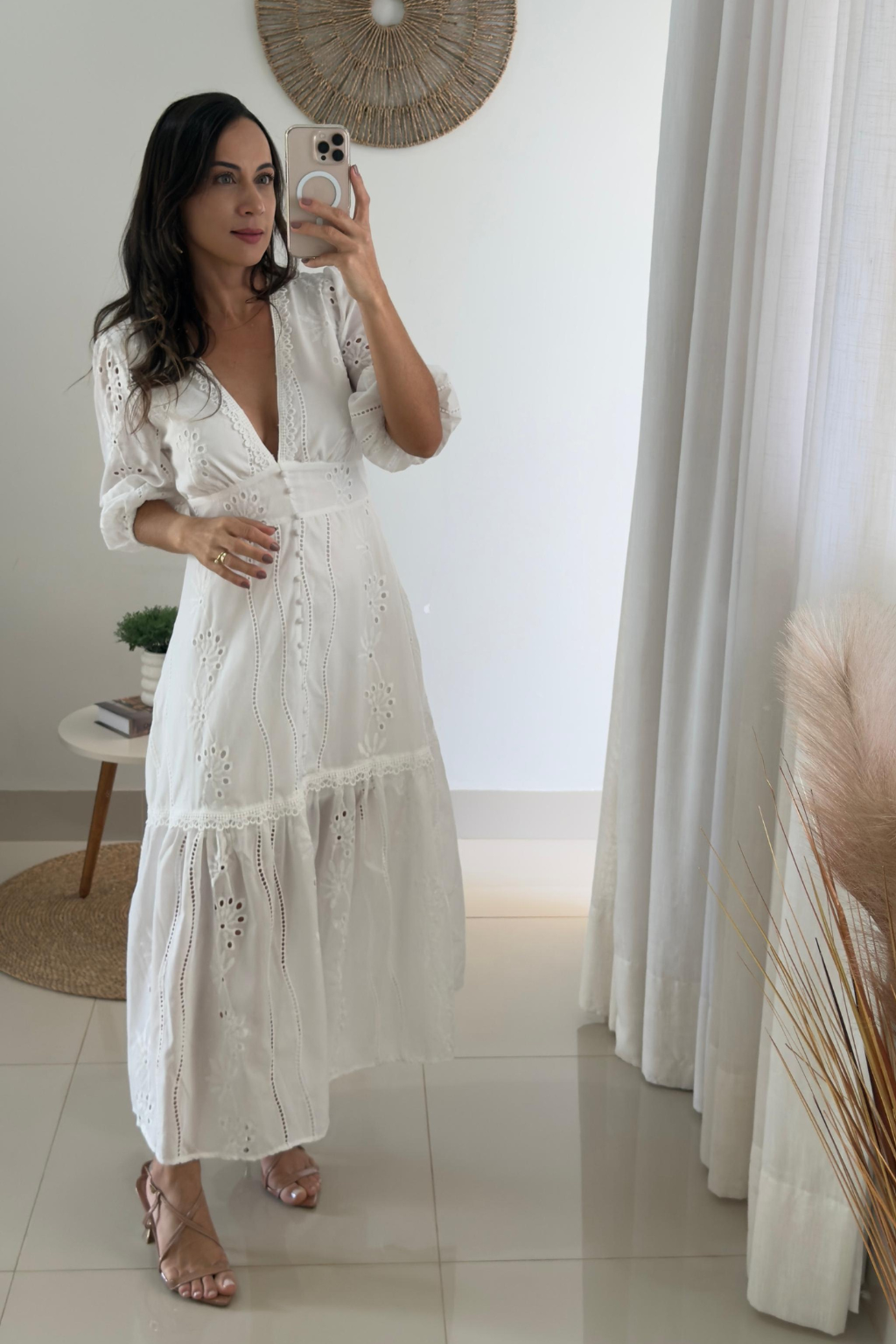 Vestido Branco Longo Com Renda Decote em V