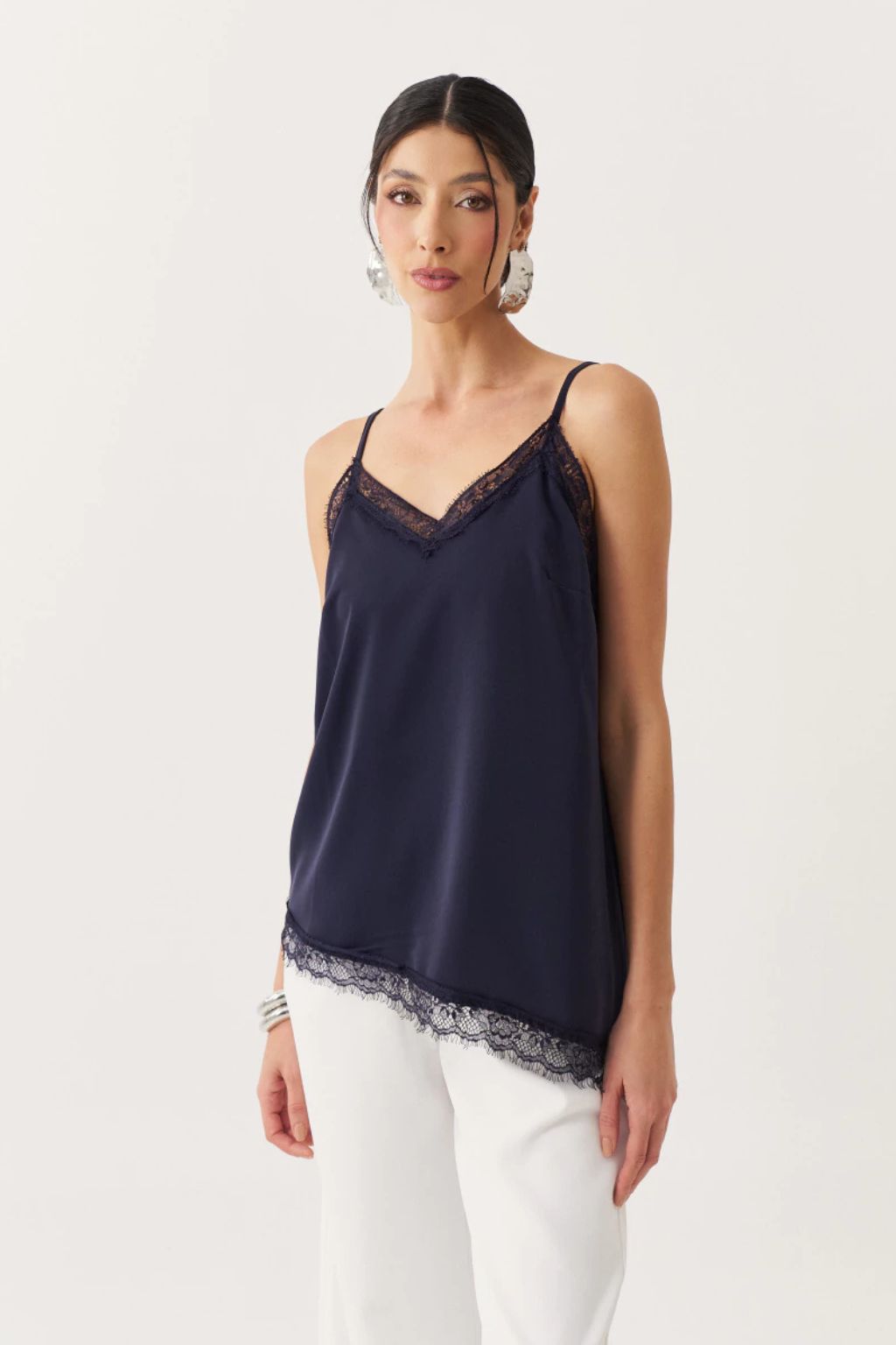 Regata Bellagio em Toque Sedoso com Renda Chantilly