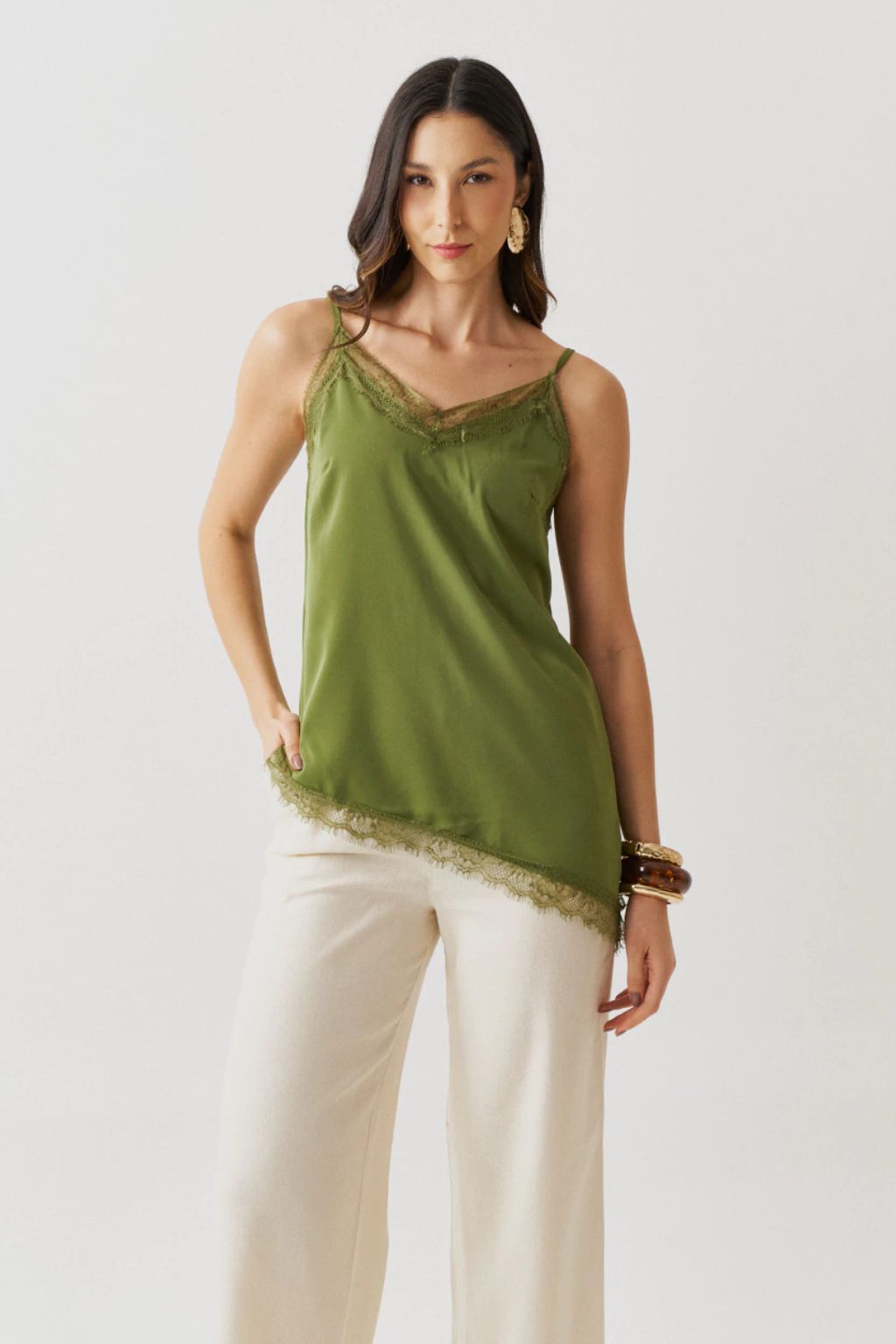 Regata Bellagio em Toque Sedoso com Renda Chantilly