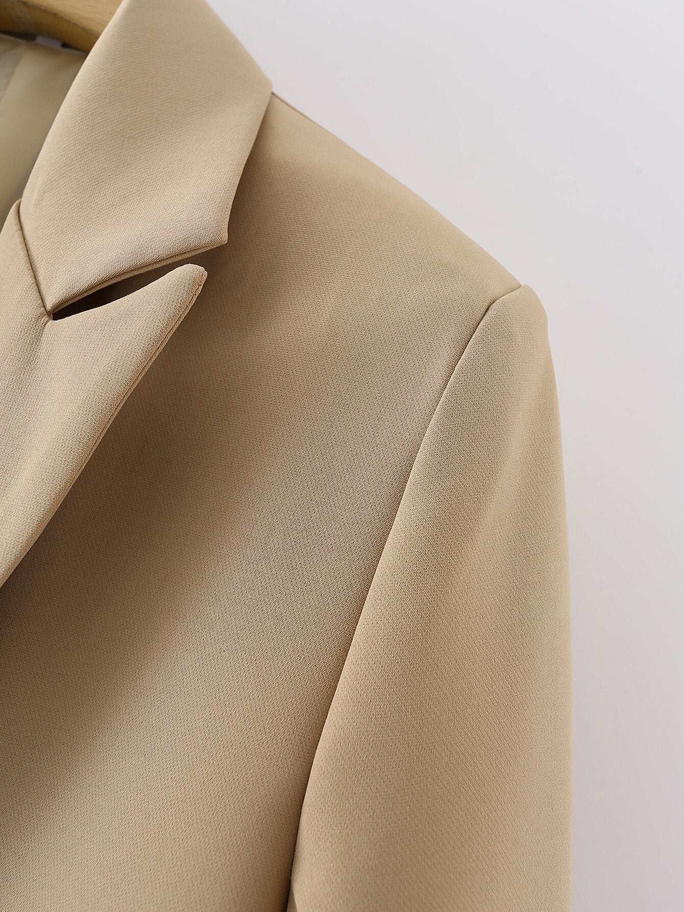 Blazer-Feminino-Alfaiataria-Bege-Loline-03