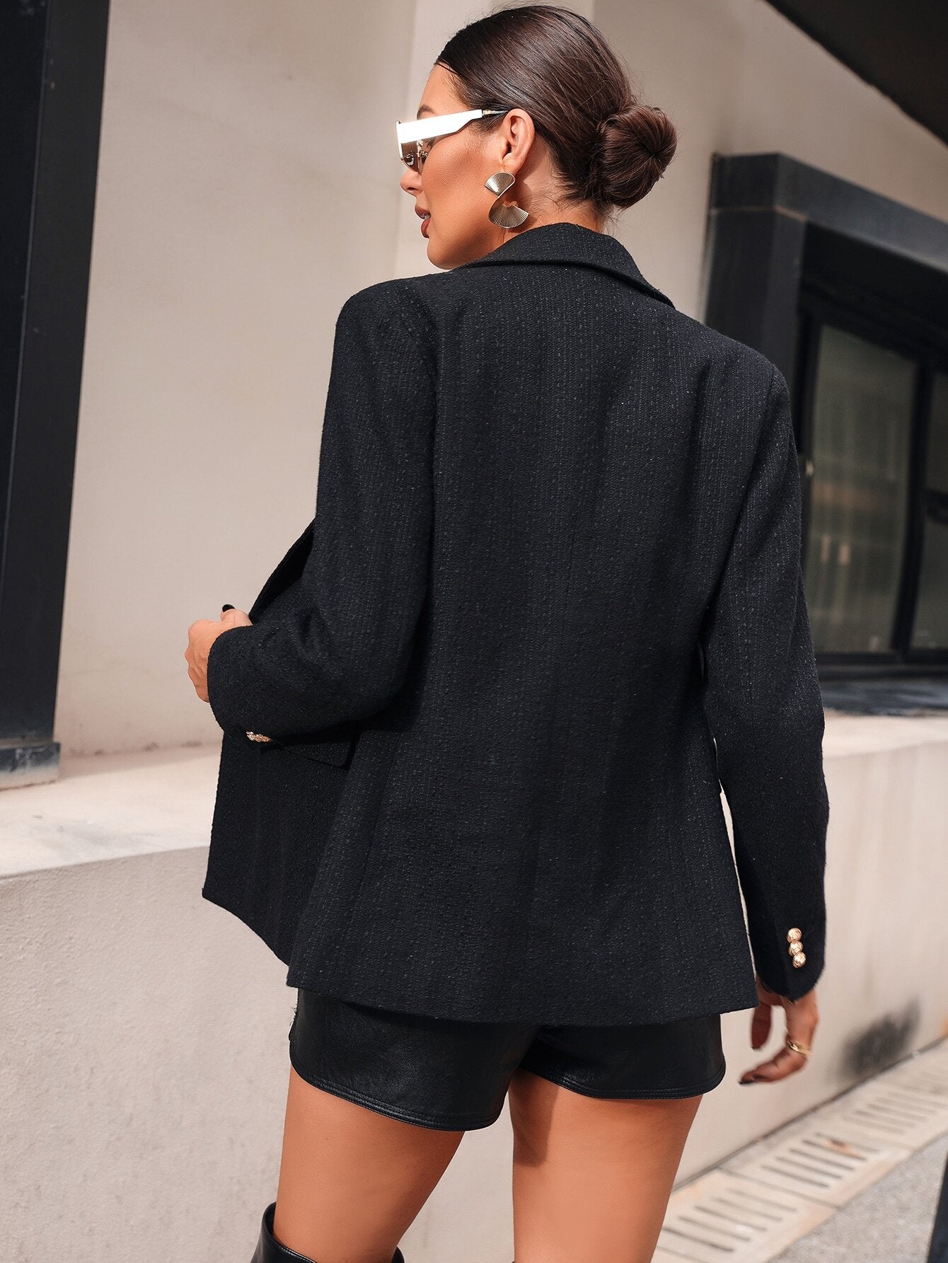 Blazer-Feminino-Alongado-Preto-Loline-04