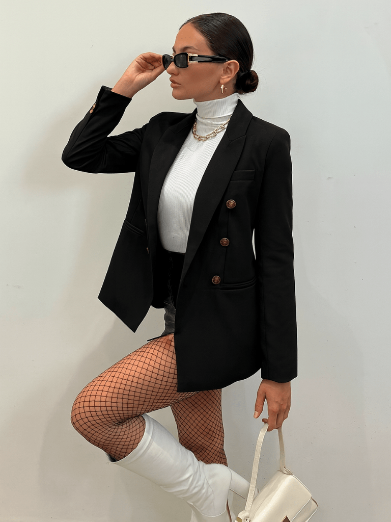 Blazer-Feminino-Gola-de-Xale-Abotoamento-Duplo-Preto-loline-02