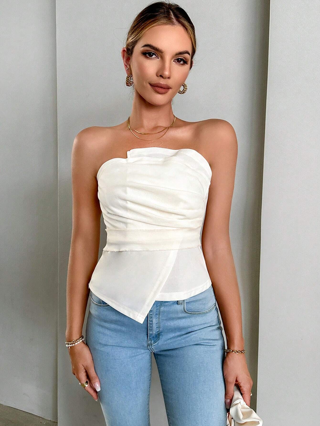 Blusa-Feminina-Tubo-Bainha-Assimetrica-Branca-Loline-03