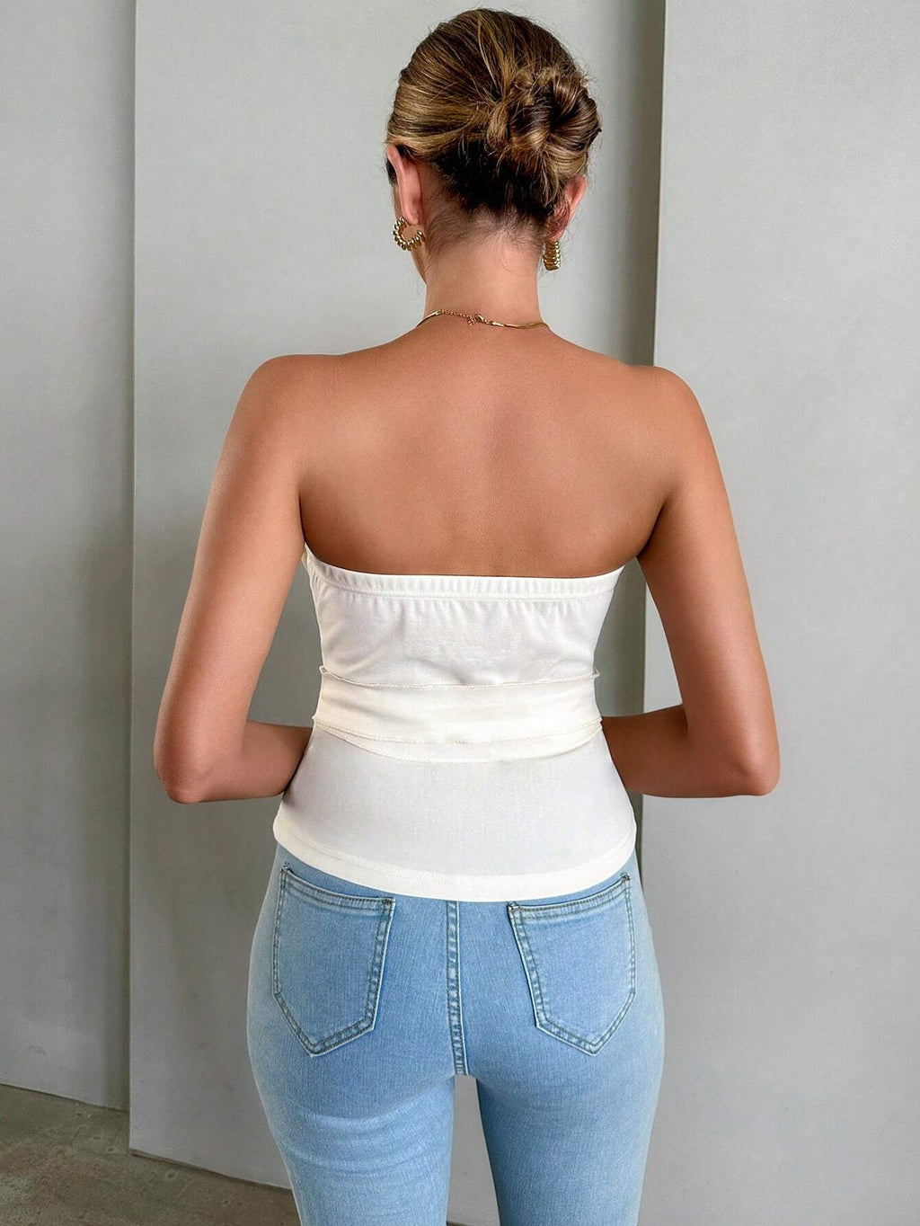 Blusa-Feminina-Tubo-Bainha-Assimetrica-Branca-Loline-05