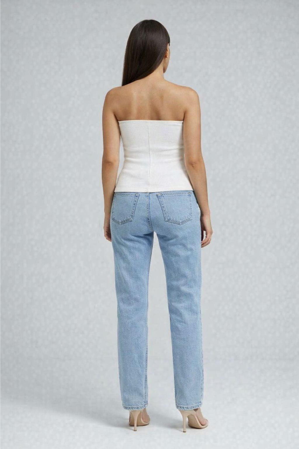 Blusa-Feminina-Vicenza-Detalhe-Franzido-e-Bainha-Assimétrica-Branca-LOLINE-02