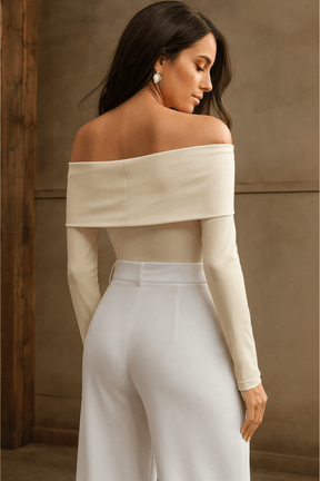 Body-Amélie-Manga-Longa-Com-Ombros-Abertos-e-Nó-Bege-LOLINE-0166