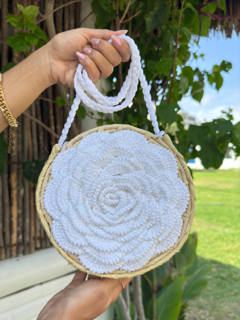Bolsa-de-Palha-Transversal-em-Flor-Croche-Branca-LOLINE-79