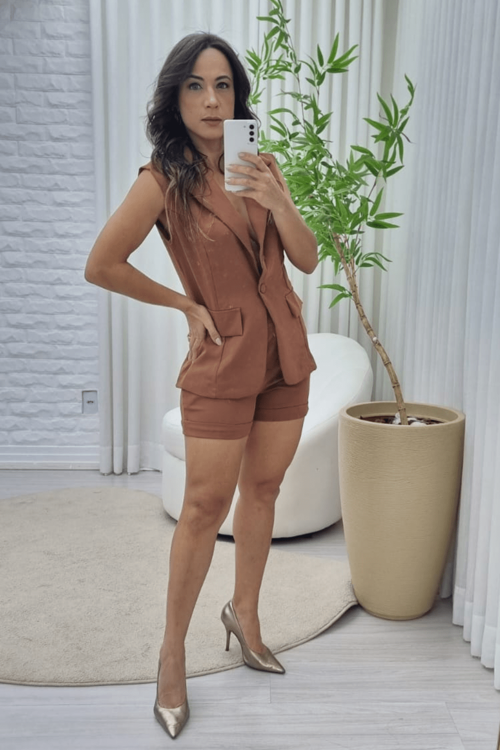 Conjunto-Alice-Short-e-Blazer-em-Alfaiataria Marrom-LOLINE-012