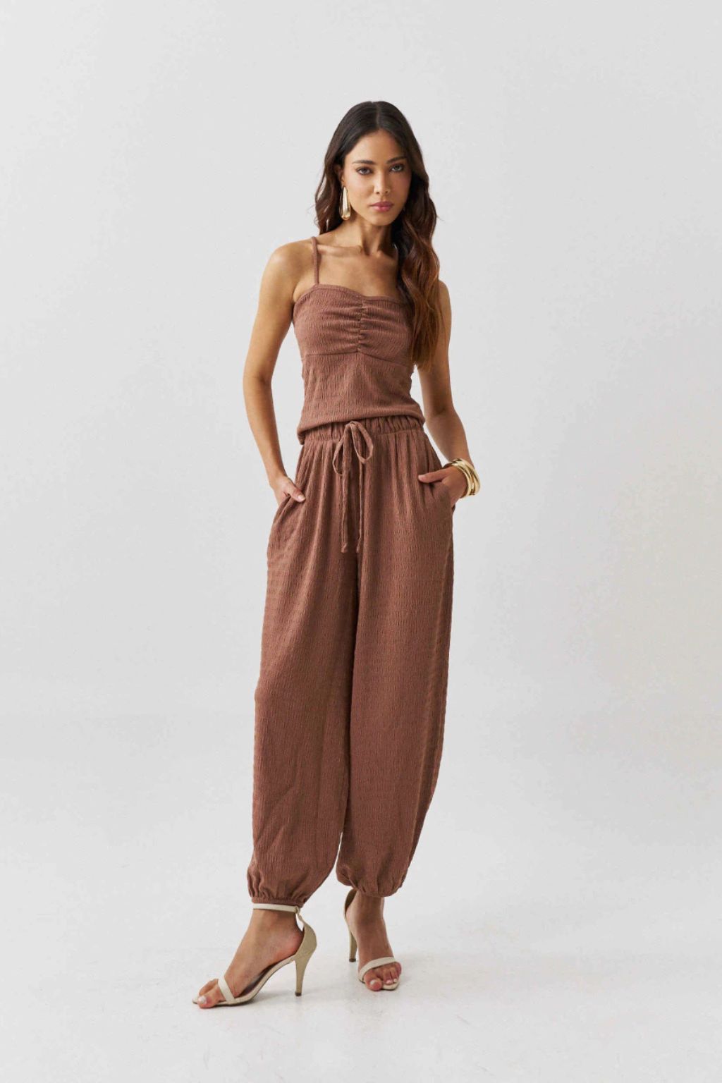 Conjunto-Matera-2-Peças-com-Blusa-Franzida-e-Calça-Aladim-Forrada-LOLINE-0111