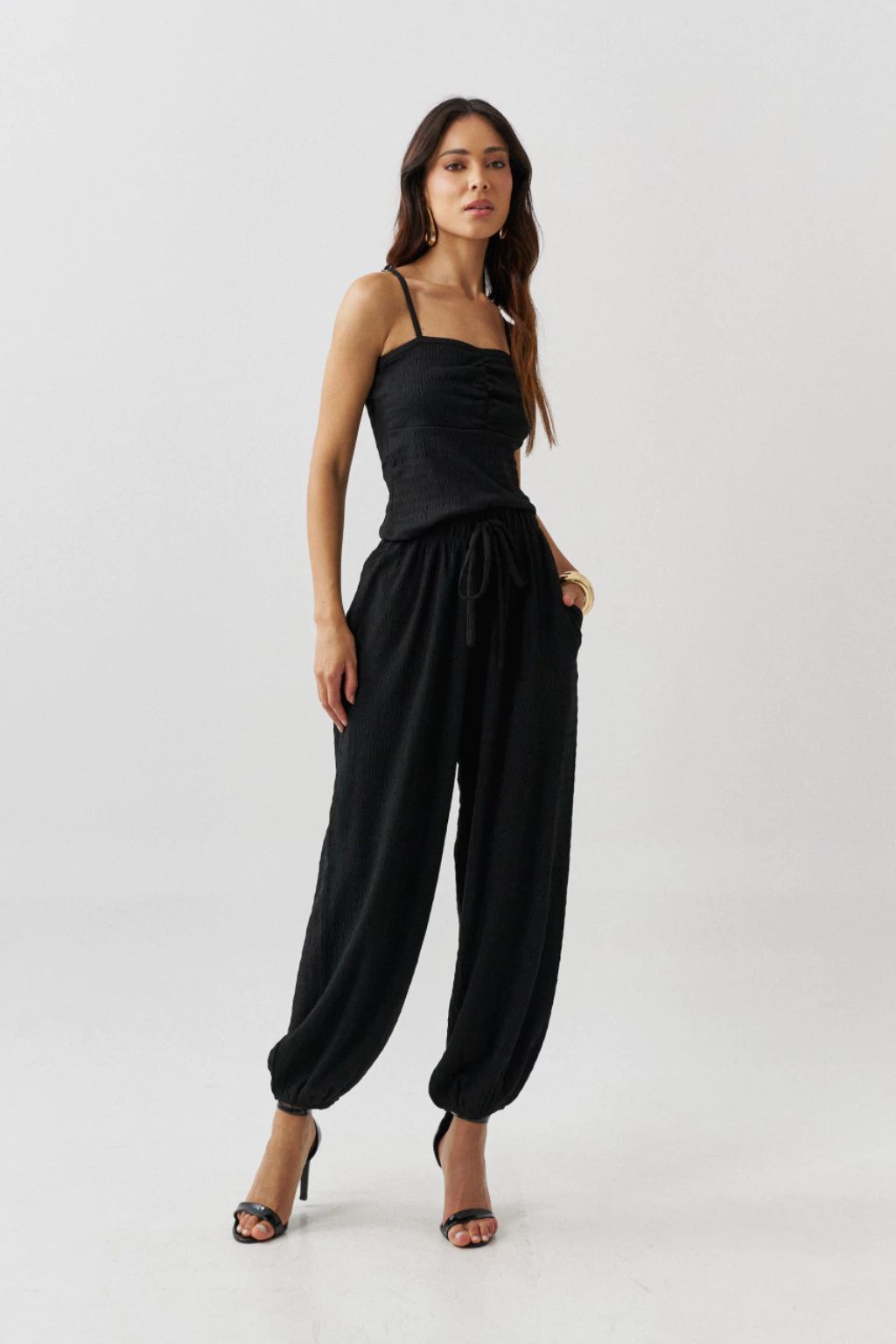 Conjunto-Matera-2-Peças-com-Blusa-Franzida-e-Calça-Aladim-Forrada-LOLINE-0133