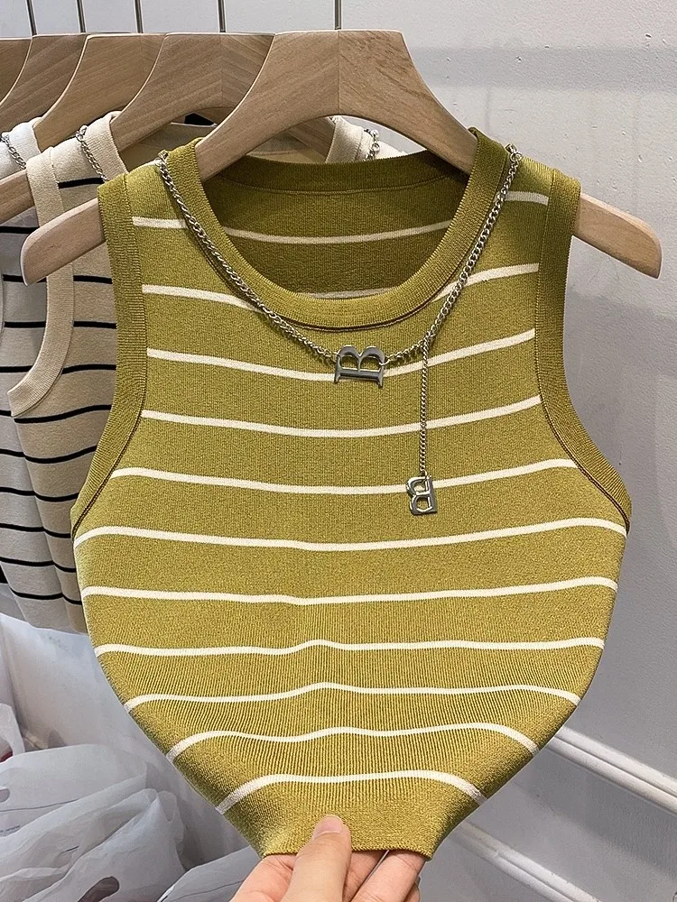 Cropped-Feminino-Listrado-Modelo-Basico-Loline-01