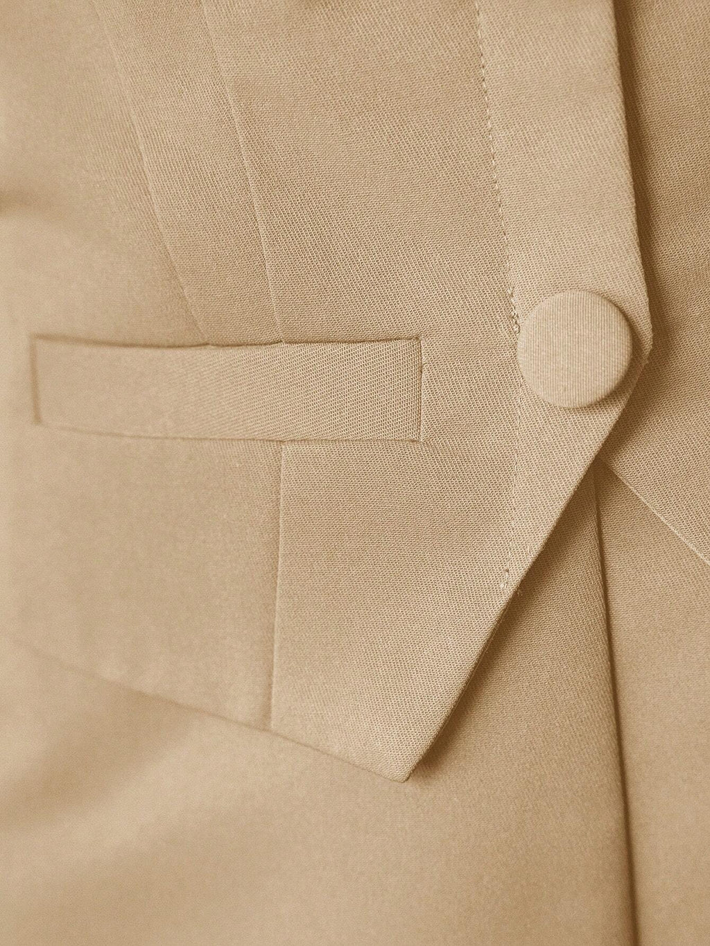 Macacao-Feminino-Curto-Com-Botoes-Frontais-Bege-Loline-06