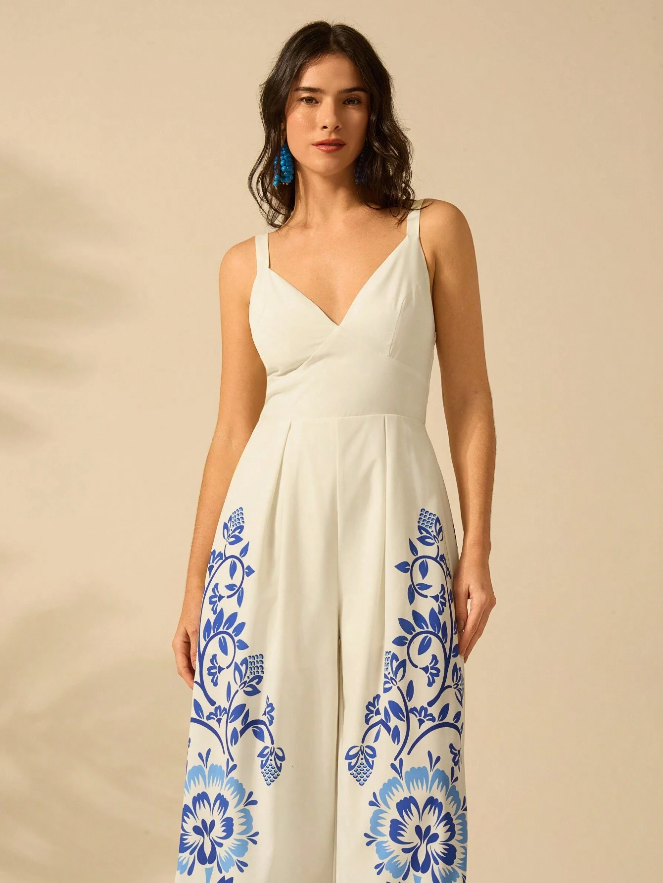 Macacao-Feminino-Estampa-Tropical-Azul-e-Branca-Loline-05