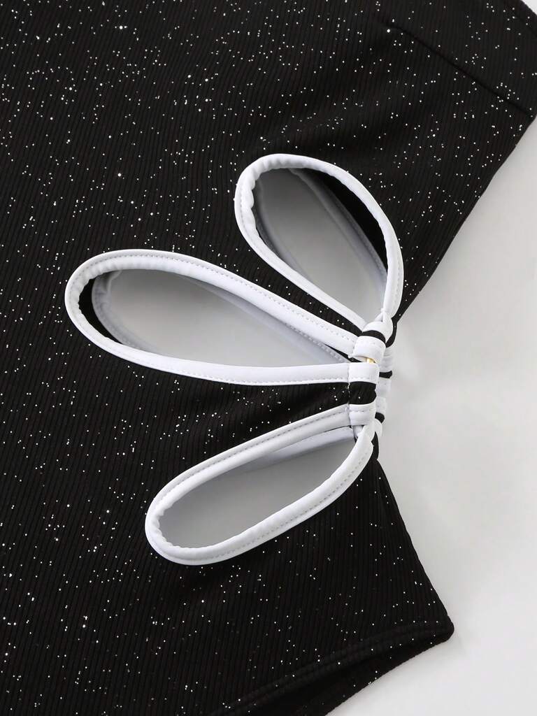 Maio-Virginia-Preto-com-Textura-Brilhante-Decote-Flor-loline-04