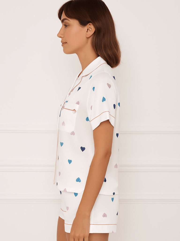 Pijama-Feminino-Conjunto-Manga-Curta-Cetim-Estampa-de-Coração-Branco-loline-02