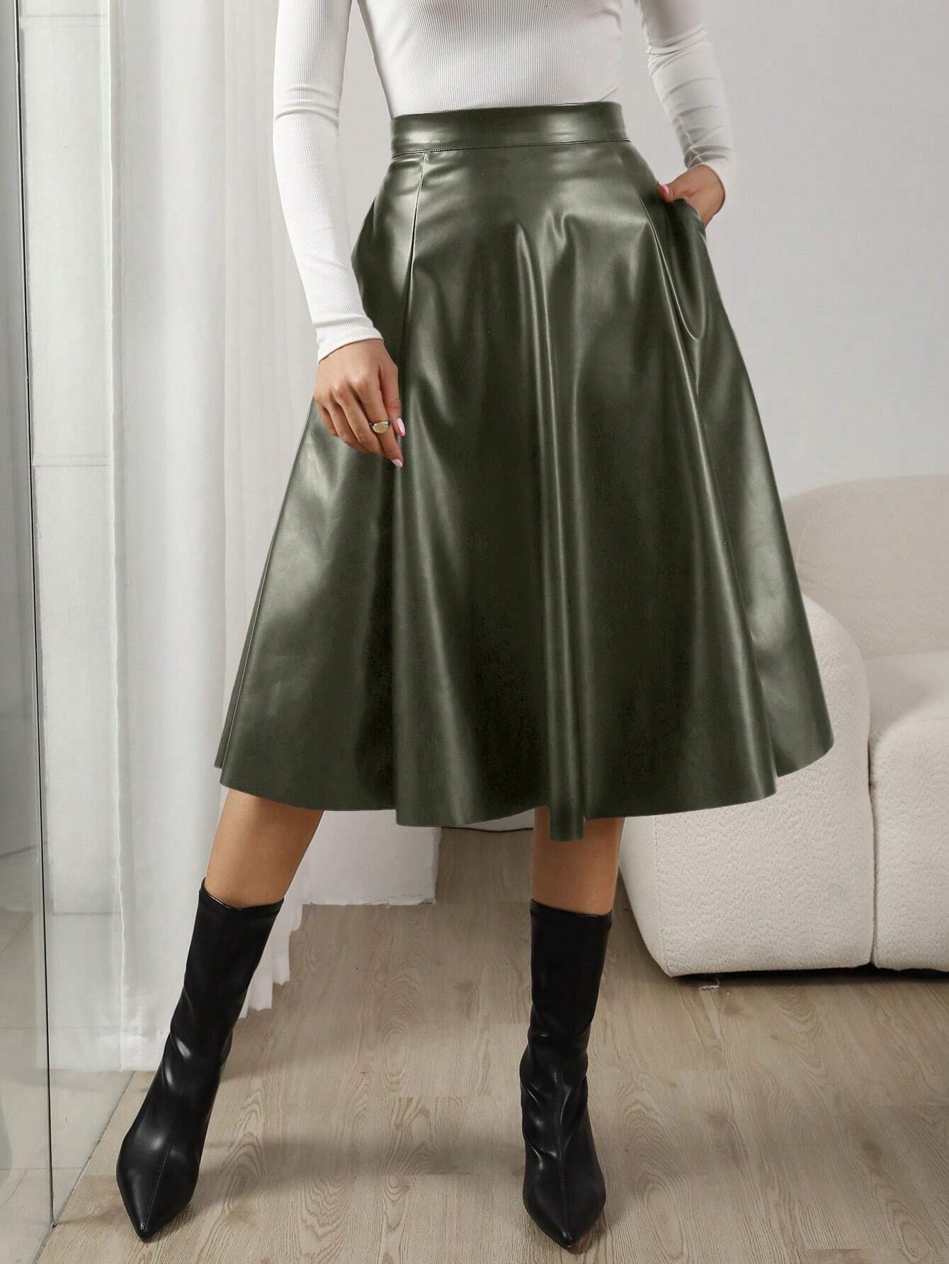 Saia-Midi-Couro-Eco-Cintura-Alta-Verde-Loline-04