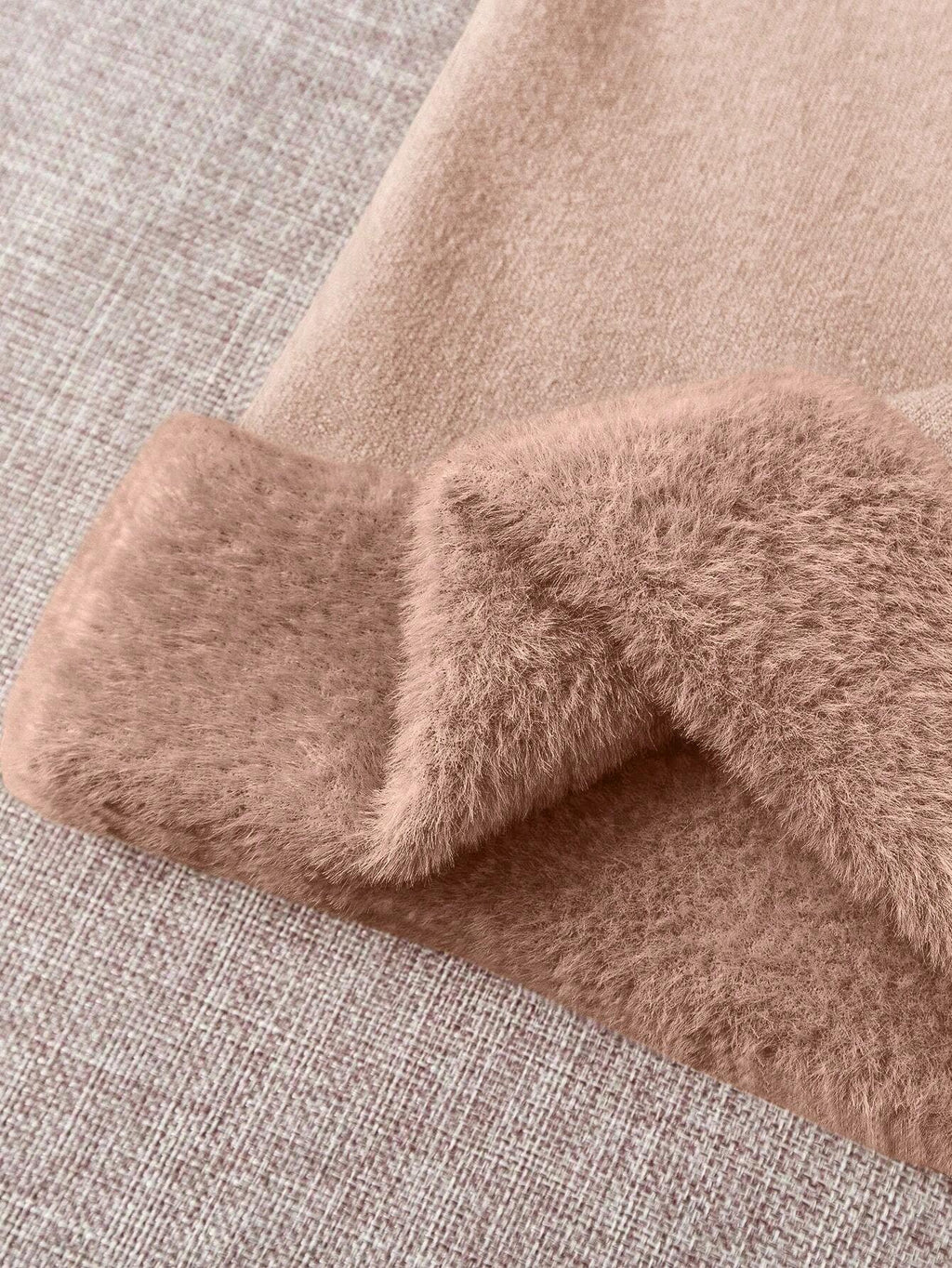 Sueter-Feminino-Tricot-Gola-Alta-De-Veludo-Marrom-Loline-01