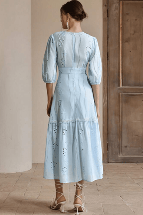 Vestido-Azul-Longo-Com-Renda-Decote-em-V-Loline-01