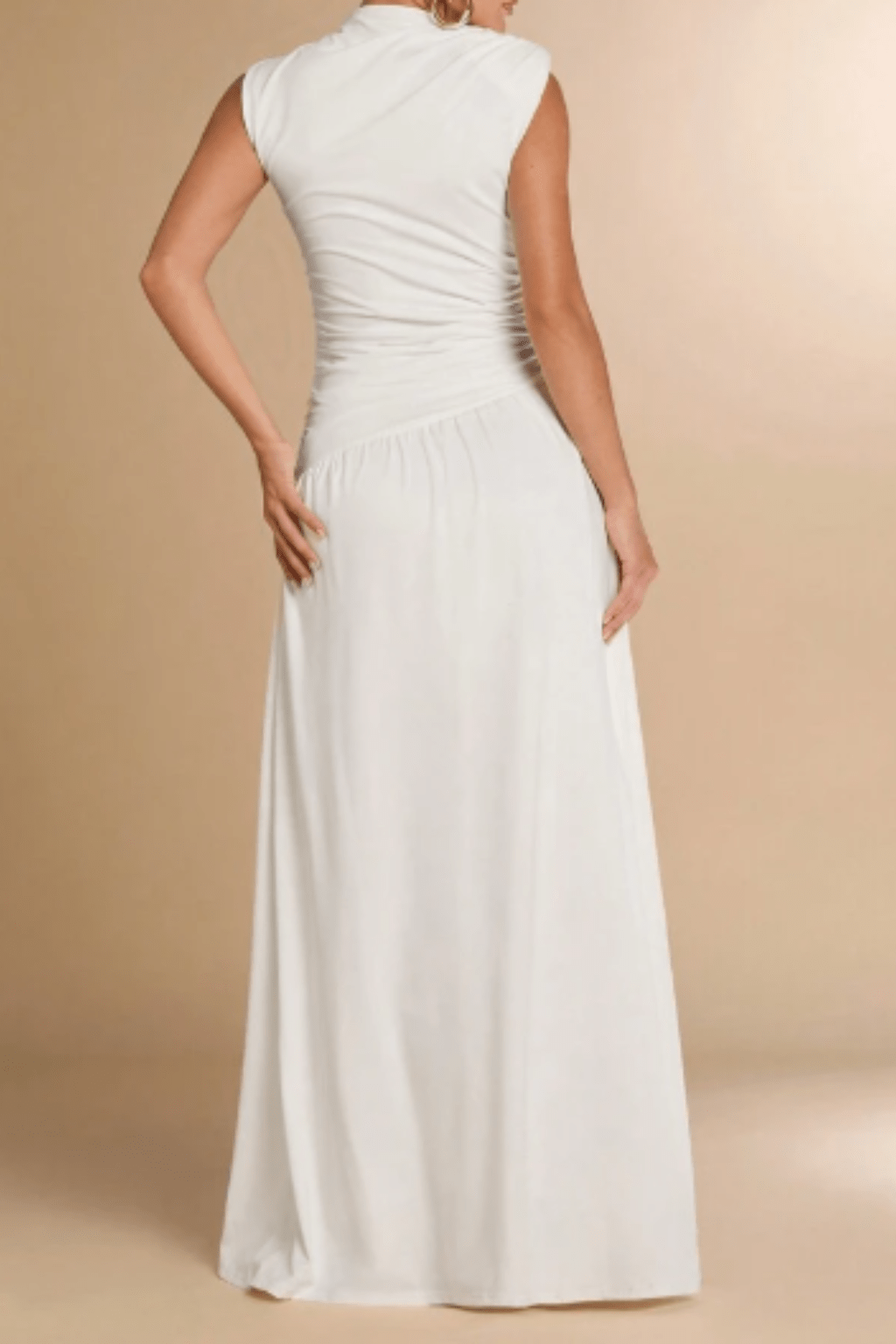 Vestido-Branco-Longo-Decote-Americano-Assimétrico-LOLINE-02