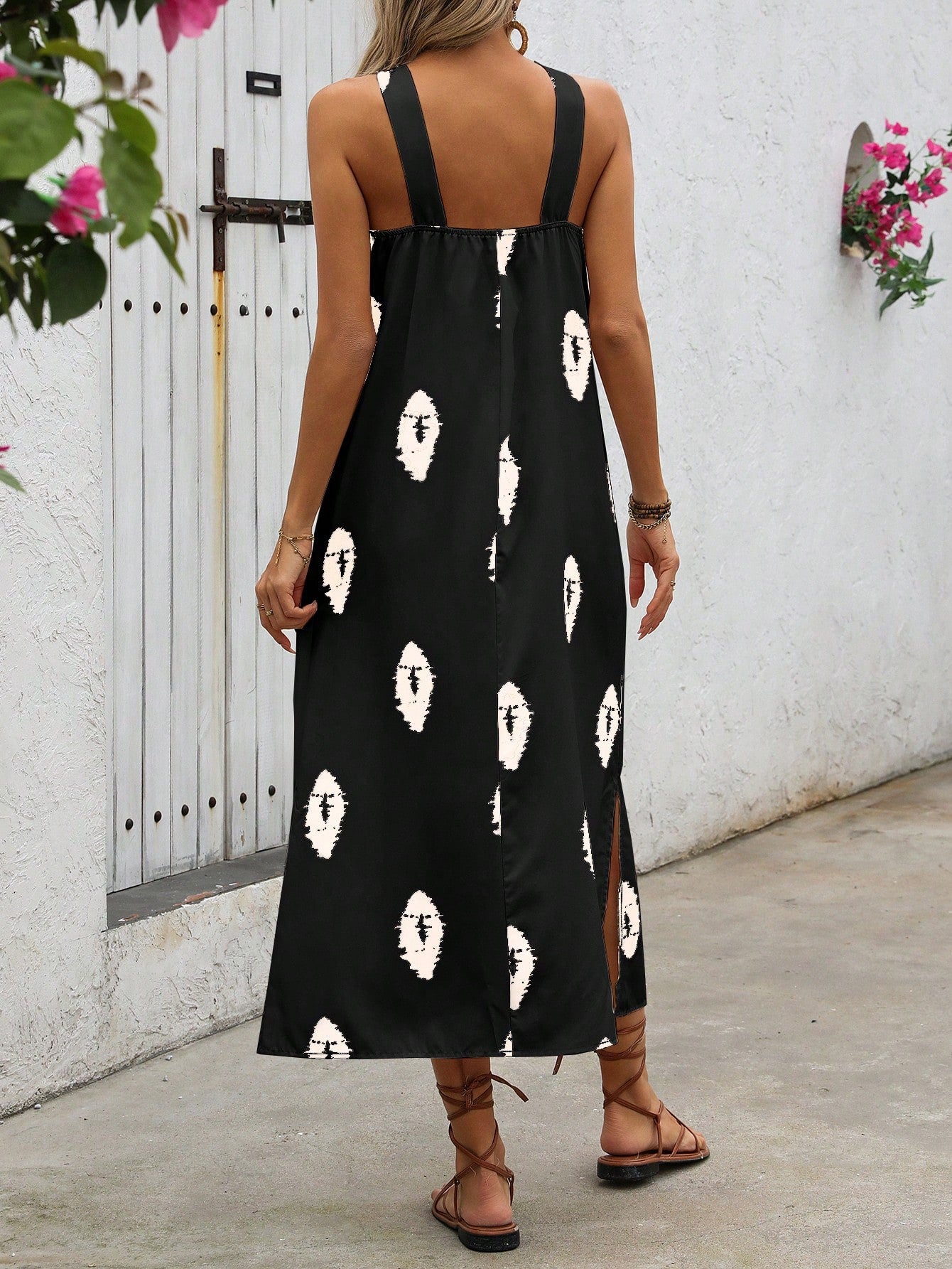 Vestido-Longo-Estampa-Geometrica-Decote-Halte-Hedena-loline-02