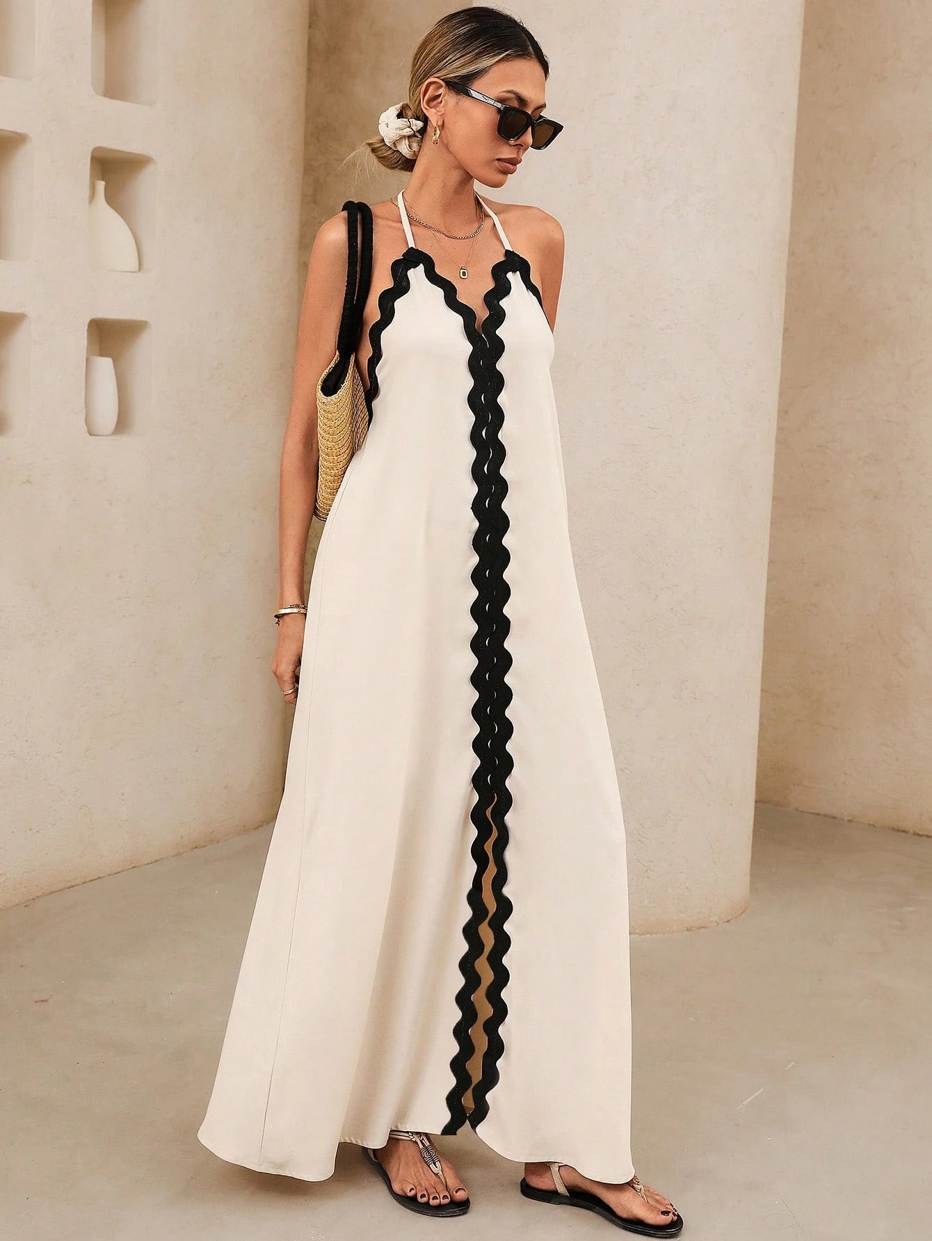 Vestido-Longo-com-Alça-e-Costas-Abertas-Bege-Eliza-loline-02