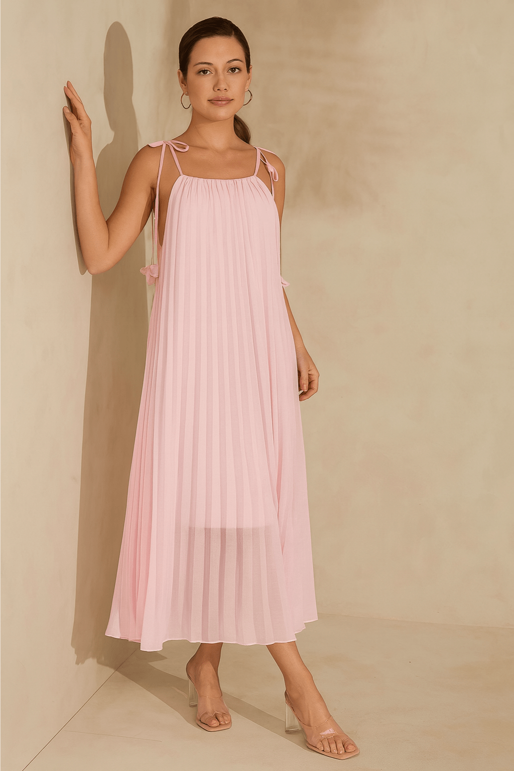 Vestido-Lorena-Plissado-Longo-Com-Amarração-Detalhe-em-Flor-Rosa-Bebê-LOLINE-01