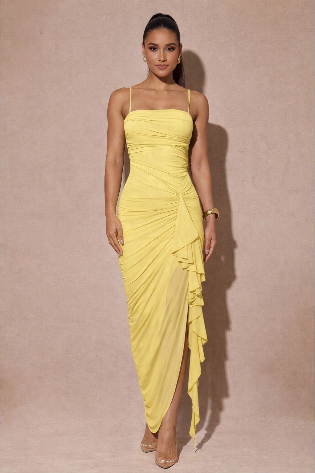 Vestido-Manon-Com-Babados-de-Manga-e-Fenda-Alta-Amarelo-LOLINE-01