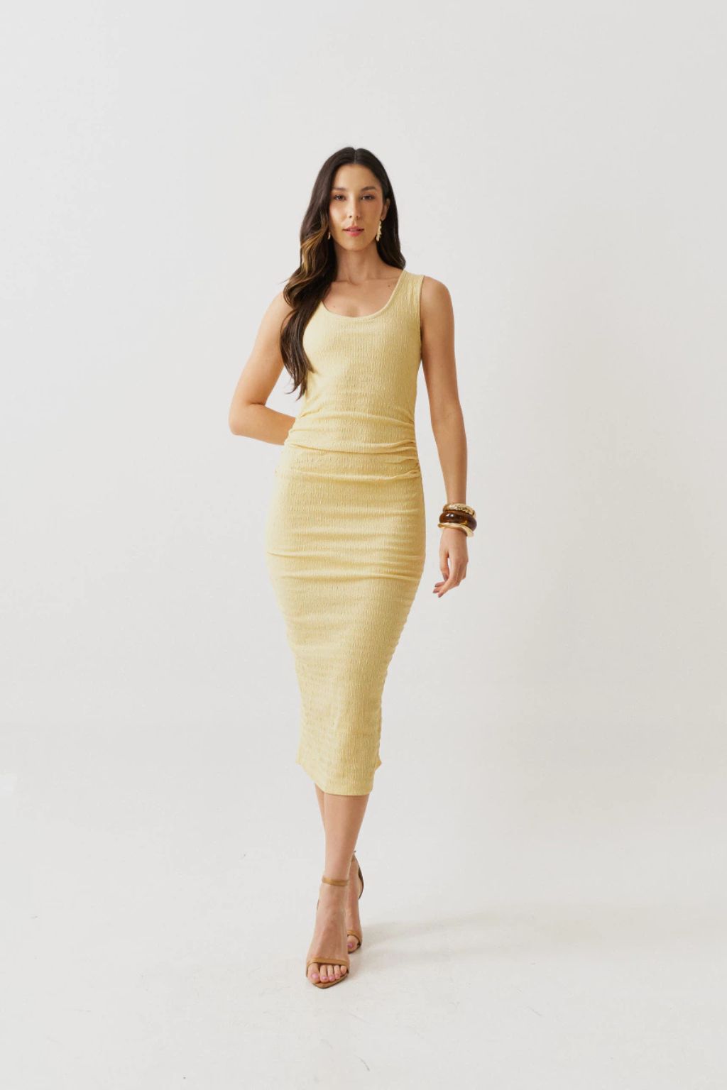 Vestido-Midi-Portofino-Canelado-com-Modelagem-Ajustada-LOLINE-01
4