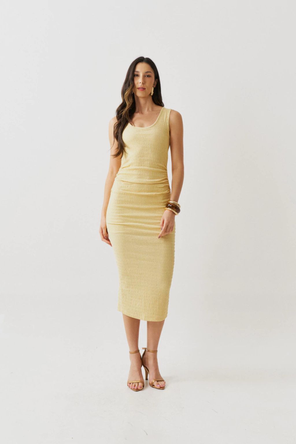 Vestido-Midi-Portofino-Canelado-com-Modelagem-Ajustada-LOLINE-01
5