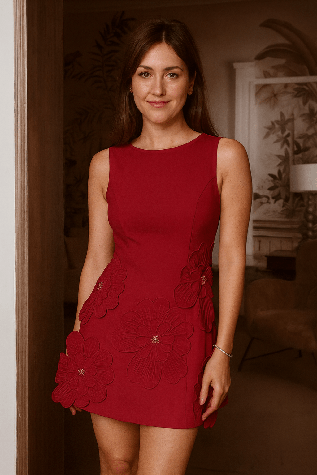 Vestido-Vermelho-Curto-Margot-Sem-Mangas-com-Decoração-Floral-LOLINE-01